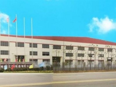 股票配資論壇：三度境內(nèi)上市未果轉(zhuǎn)道港股，“地板女王”張小玲的IPO往事與6000萬元分紅疑云