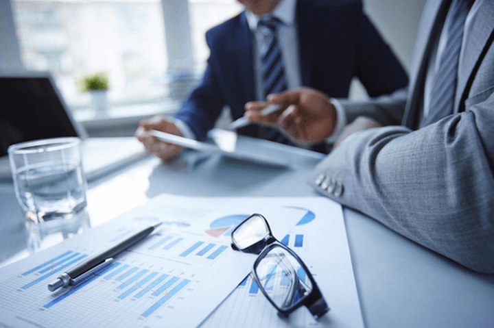 哈藥股份總裁蘆傳有被立案留置：去年薪酬近300萬元，公司強調(diào)生產(chǎn)經(jīng)營正常_新浪財經(jīng)_新浪網(wǎng)